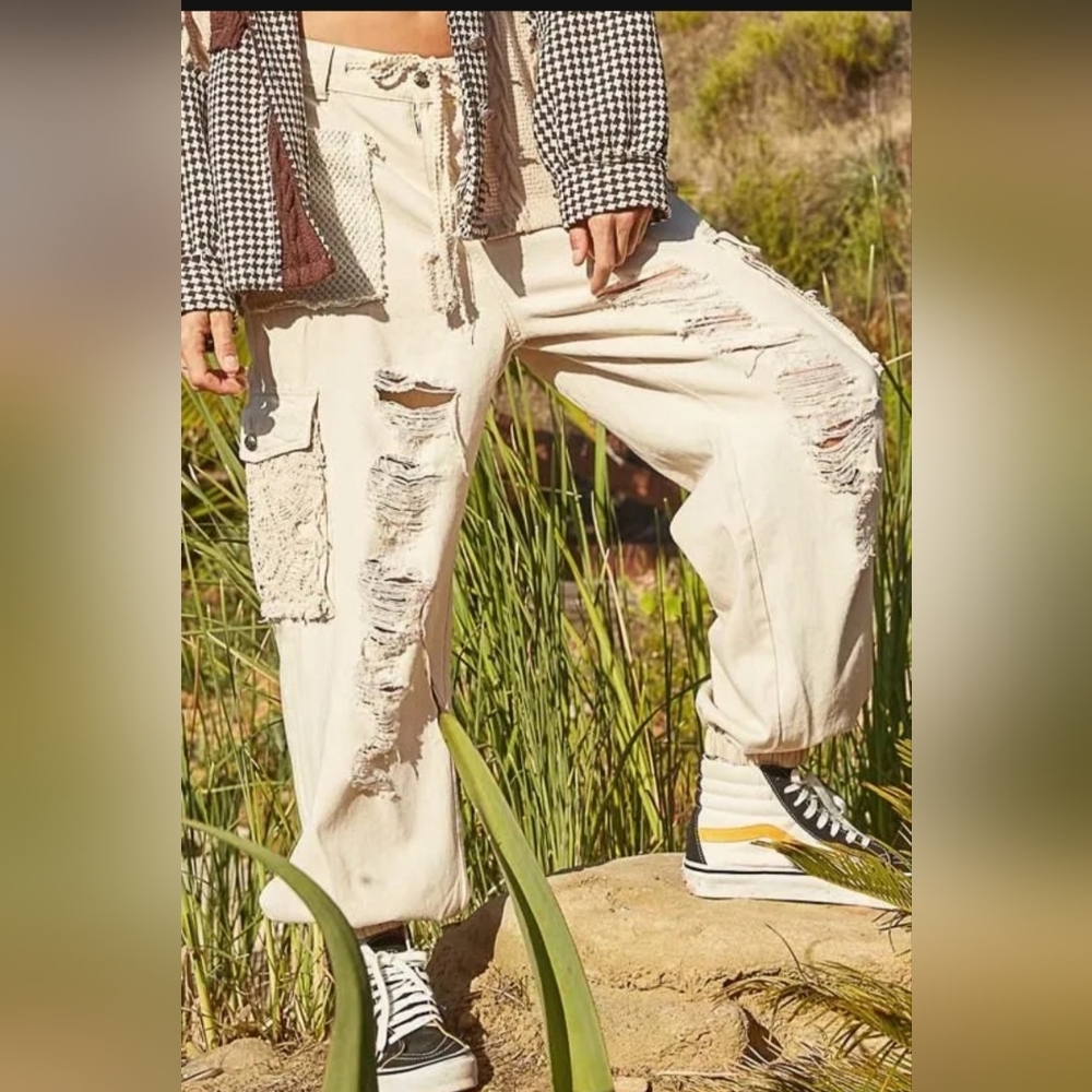 POL Distressed Cargo Pants in The Color Oatmilk. NWOT